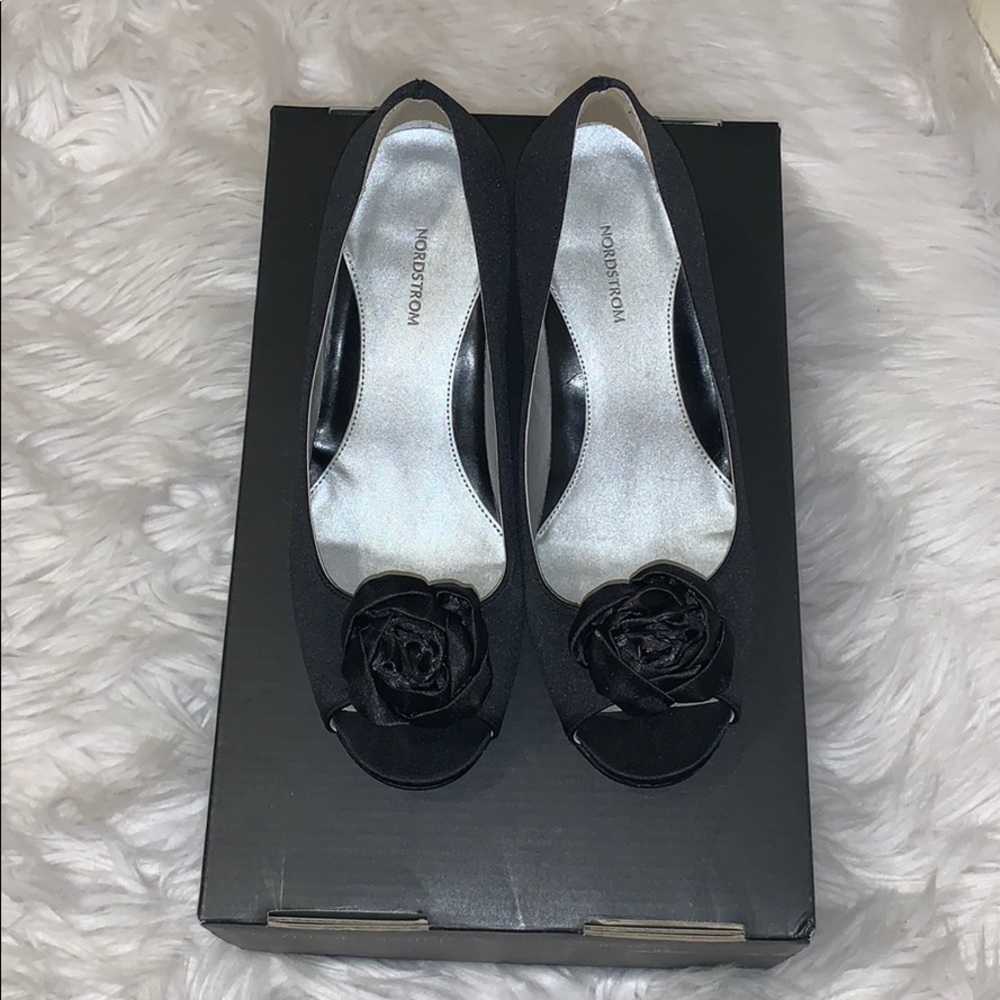 Size 3.5 (US) Nordstrom Girls Wedges